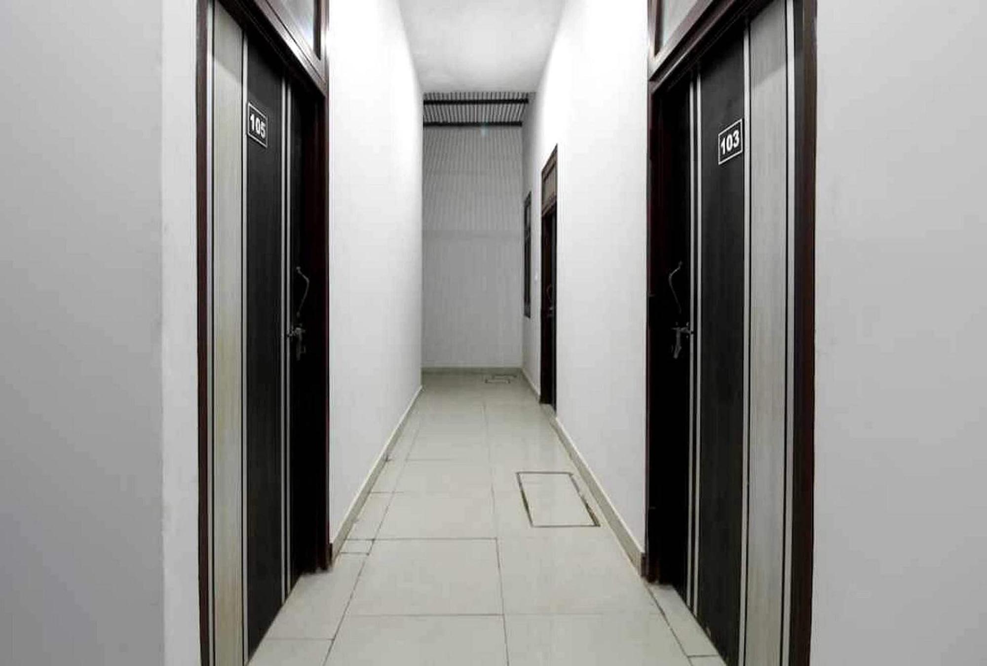 Hotel Sky Bird Bhauli Экстерьер фото
