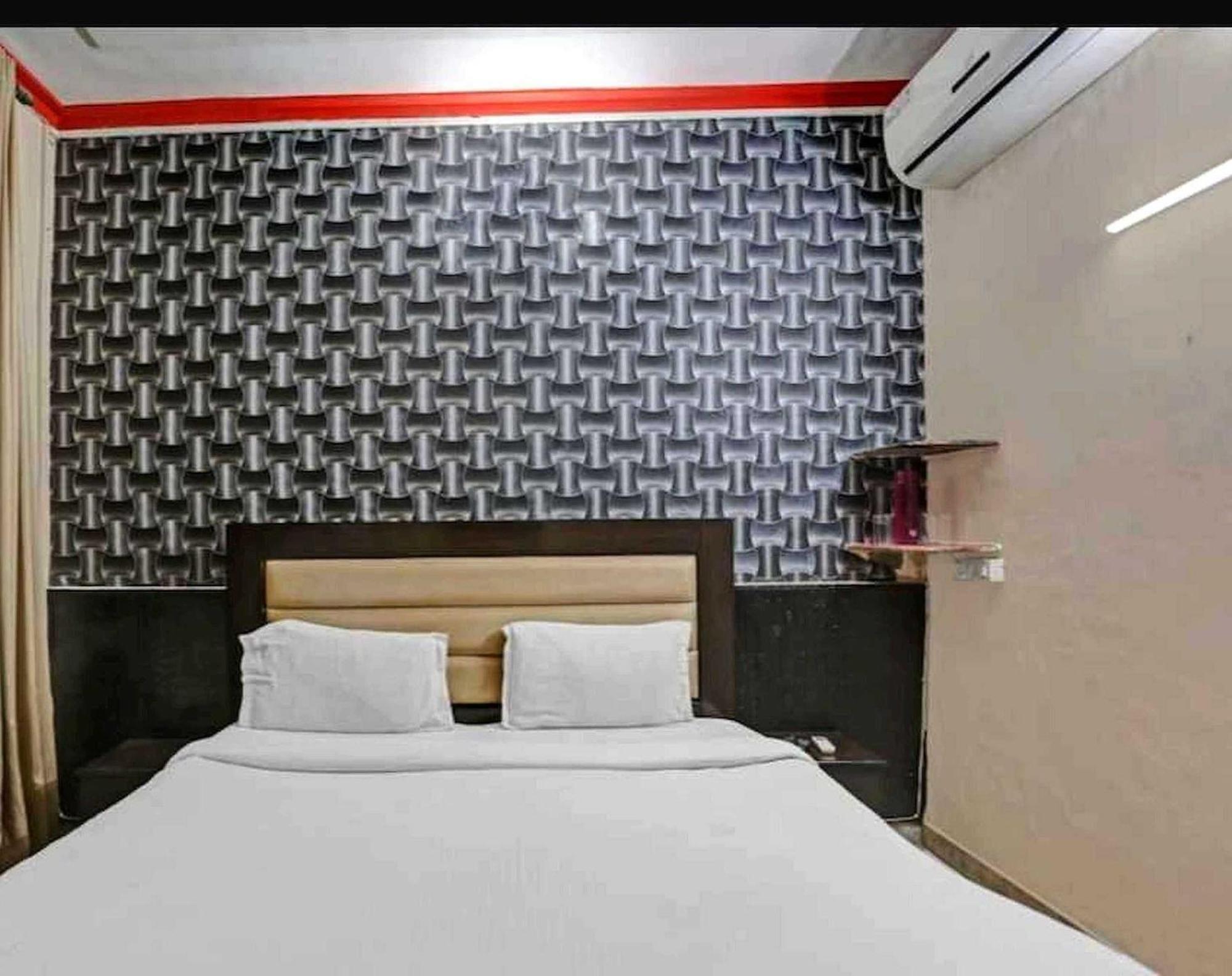 Hotel Sky Bird Bhauli Экстерьер фото