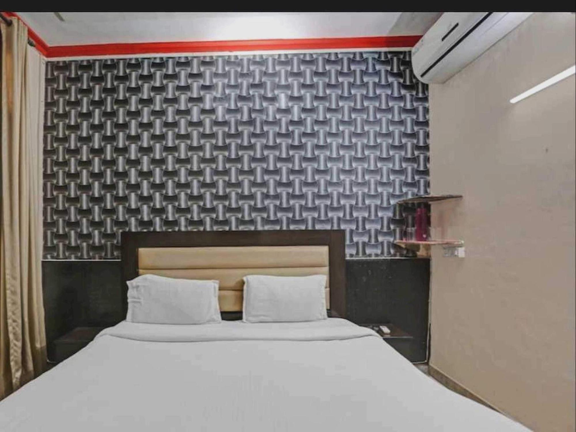 Hotel Sky Bird Bhauli Экстерьер фото