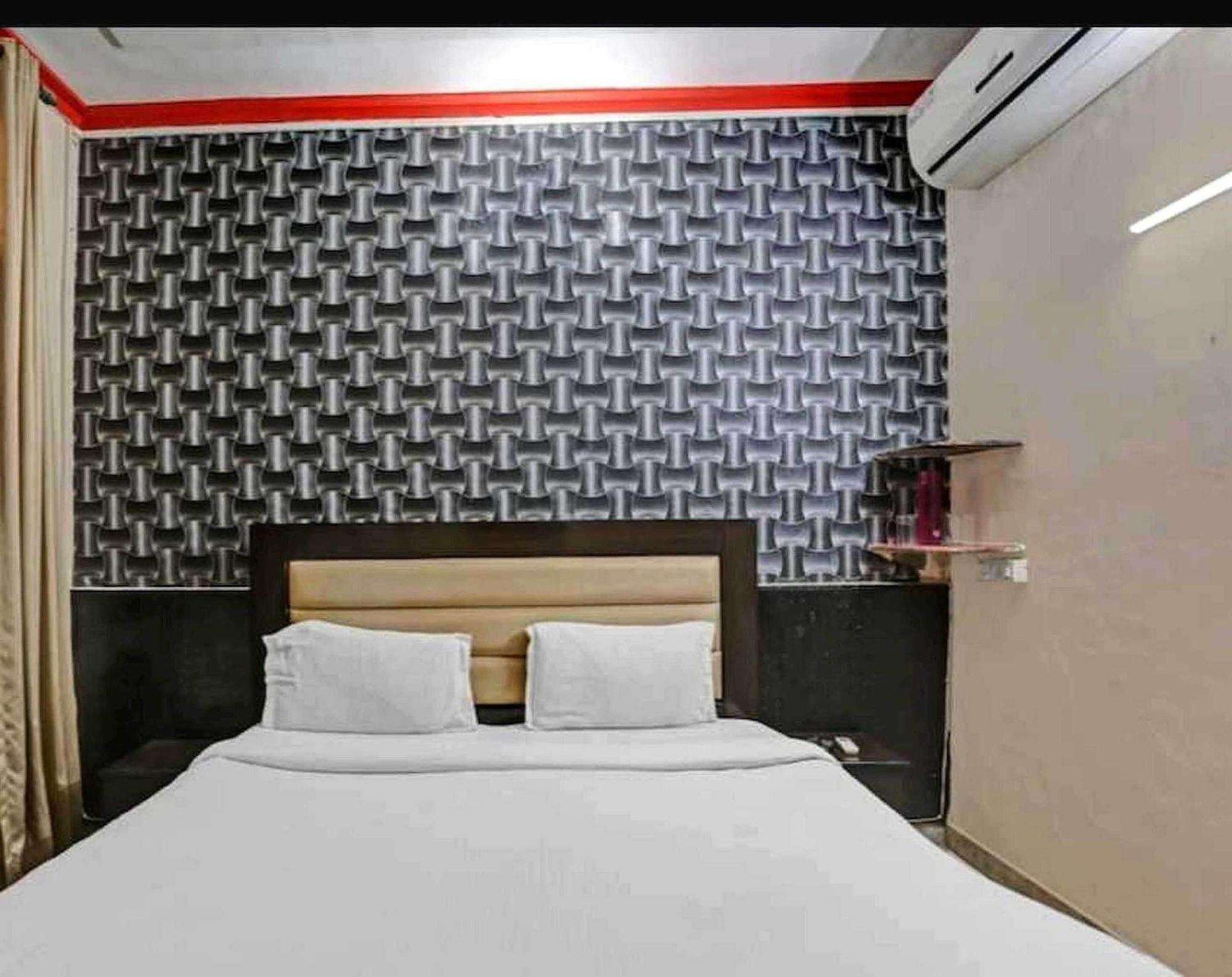 Hotel Sky Bird Bhauli Экстерьер фото
