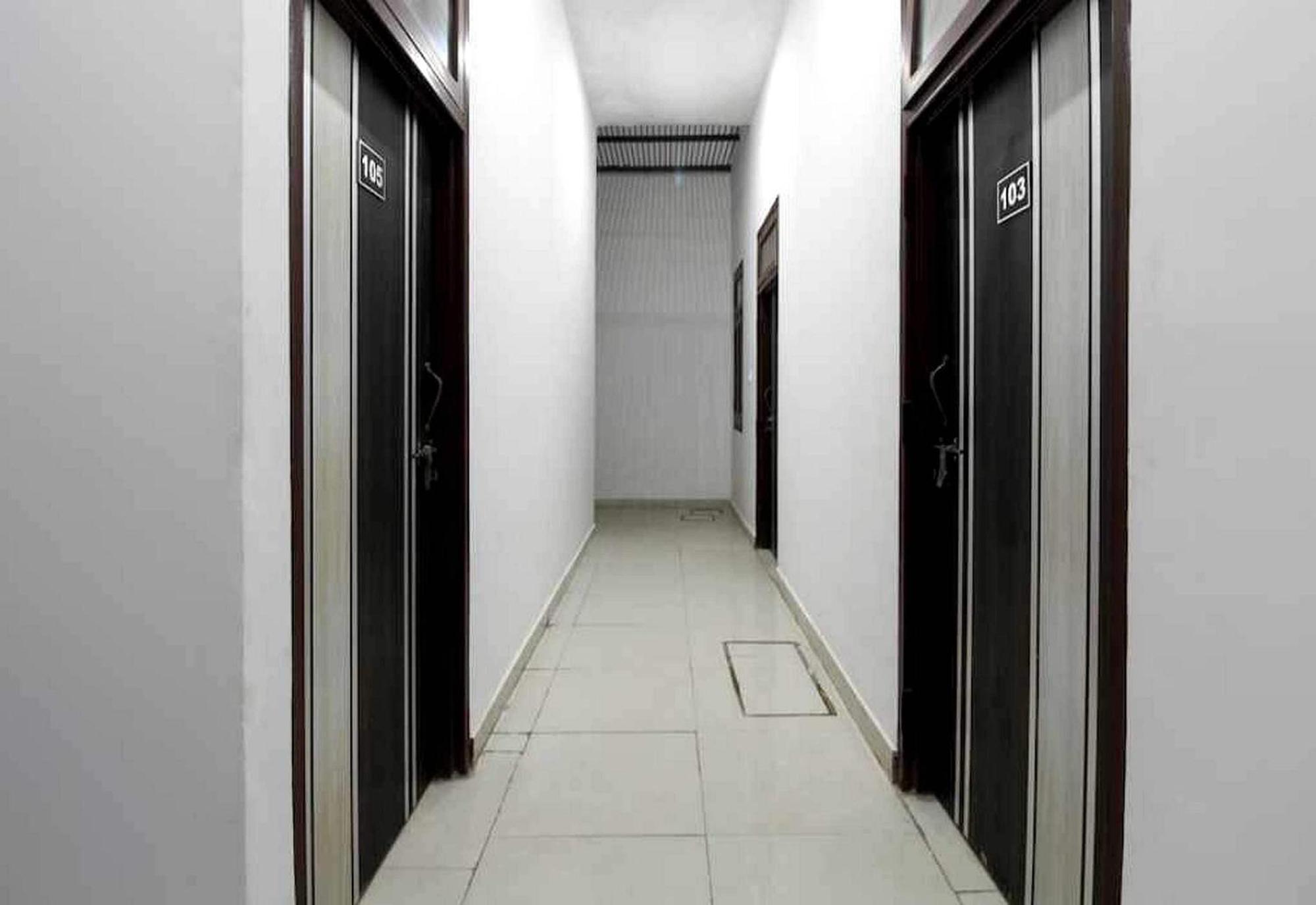 Hotel Sky Bird Bhauli Экстерьер фото