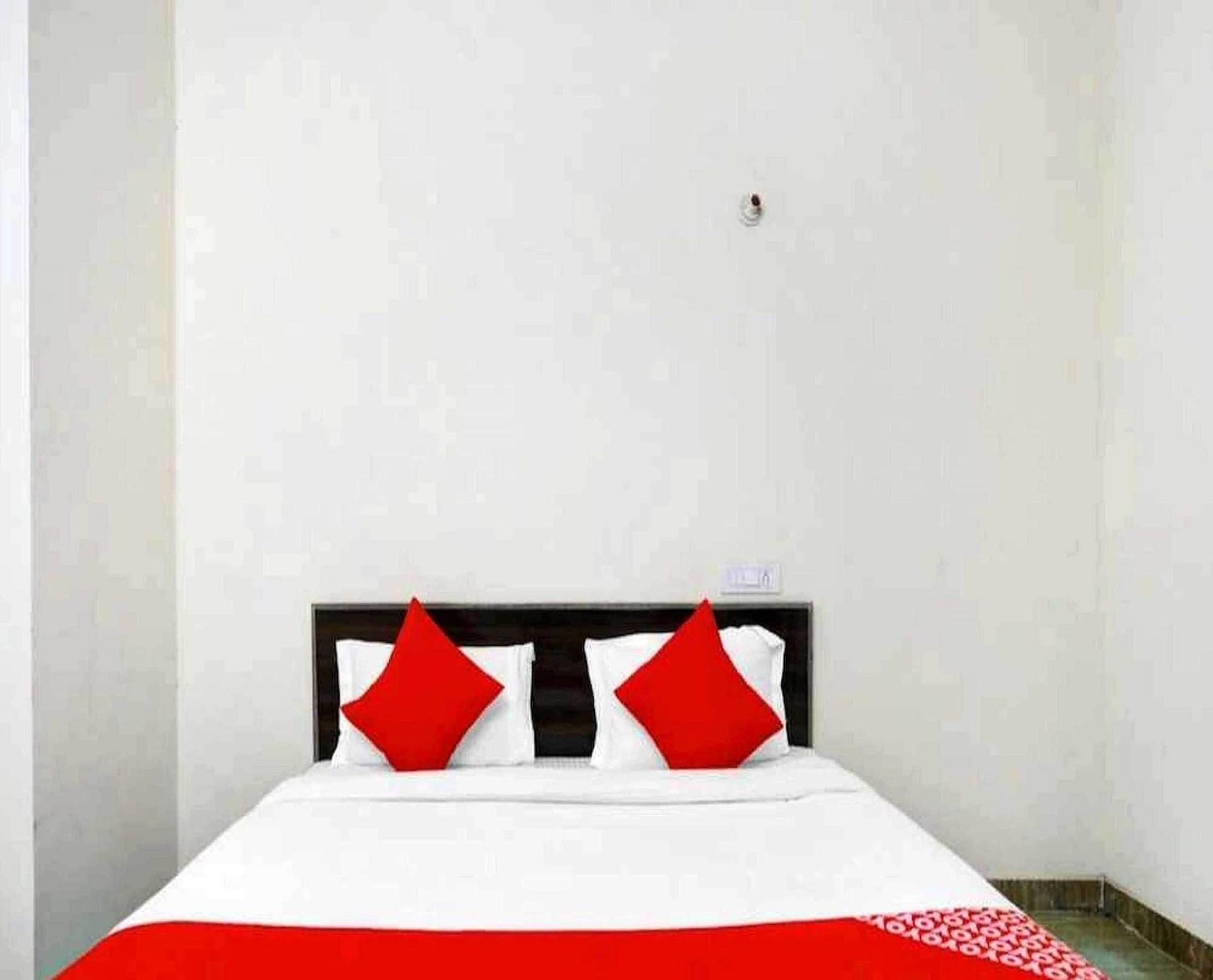 Hotel Sky Bird Bhauli Экстерьер фото