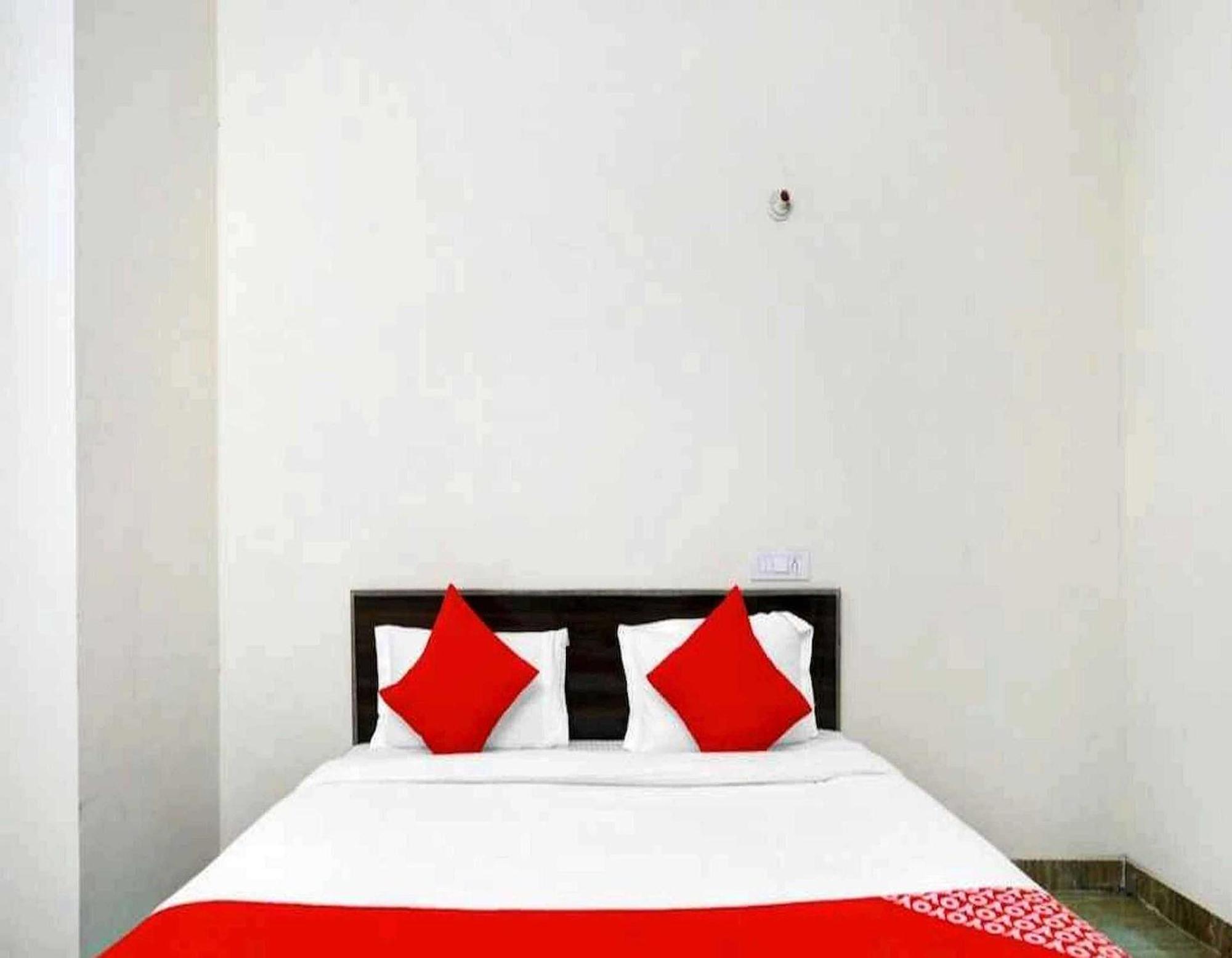 Hotel Sky Bird Bhauli Экстерьер фото