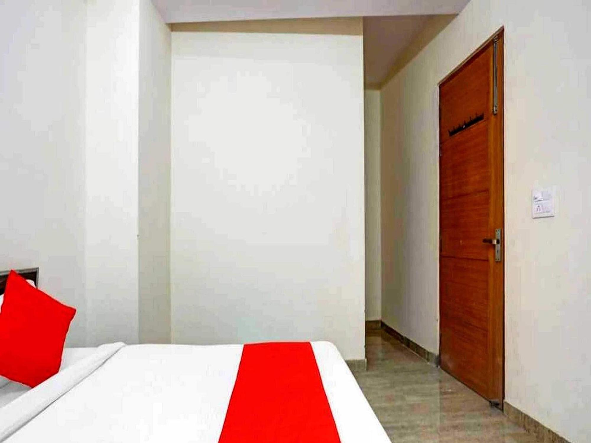 Hotel Sky Bird Bhauli Экстерьер фото